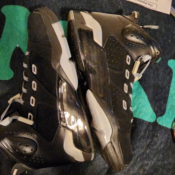 Jordan 6-17-23 size 10 in original box but used 8 out of 10 condition - Picture 7 of 11